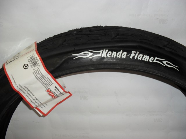Pneumatico Sunlite Cruiser Flame 24x3.0 - Battistrada Fiamma Rifrangente Per Bici Cruiser