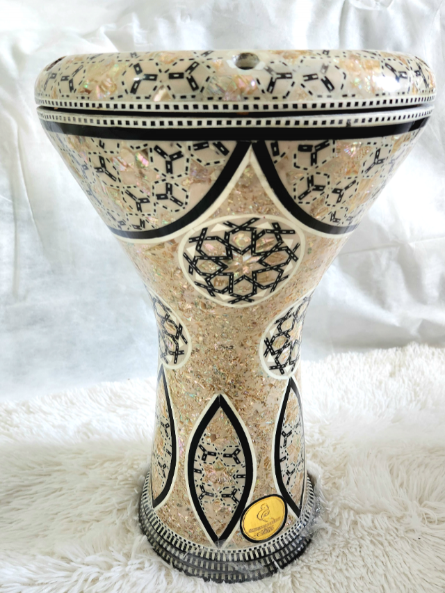 Derbake , Darbuka em Madreperola DRM 121 por R$2.400,00